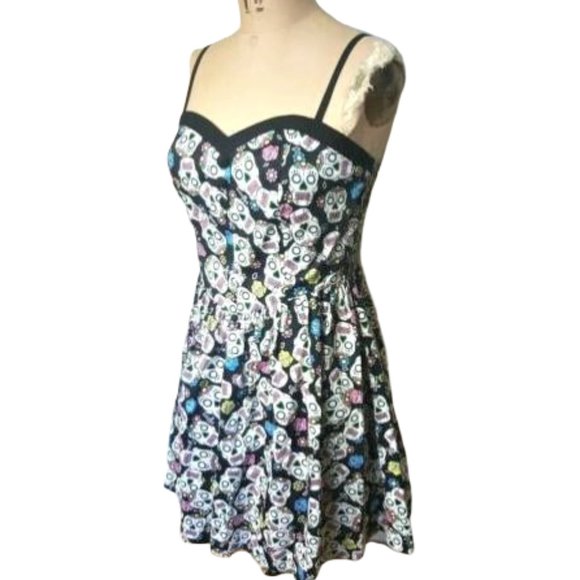 Calaveras Fit & Flare 50s vibe skulls pin up dress - Picture 6 of 10